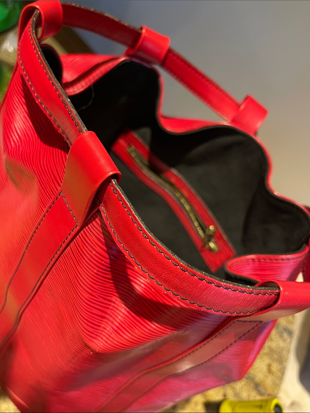 Red epi leather Randonee Louis Vuitton GM sling Bag - Picture 14 of 17
